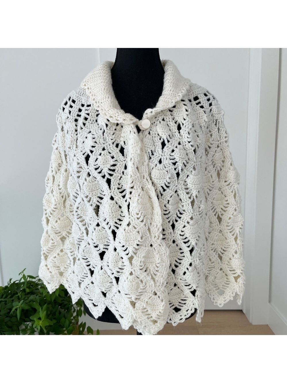 HANDMADE Crochet Cape Poncho Lacy Cream Colour Collar Button Closure Scallop Hem